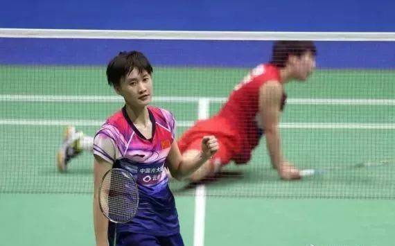 员在压力下 员在压力下