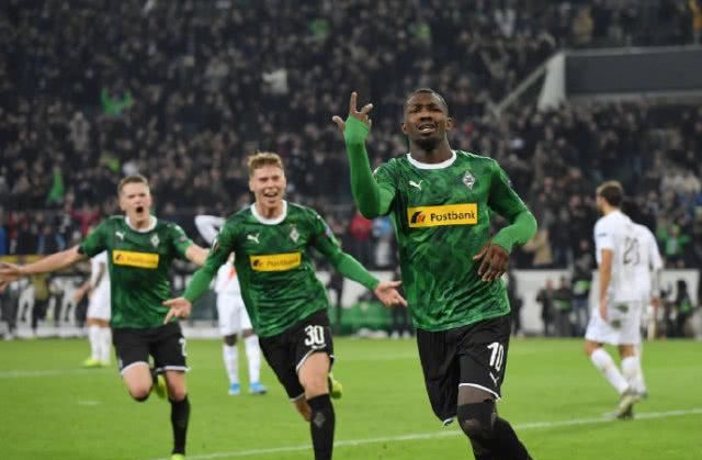 去了两名球 去了两名球