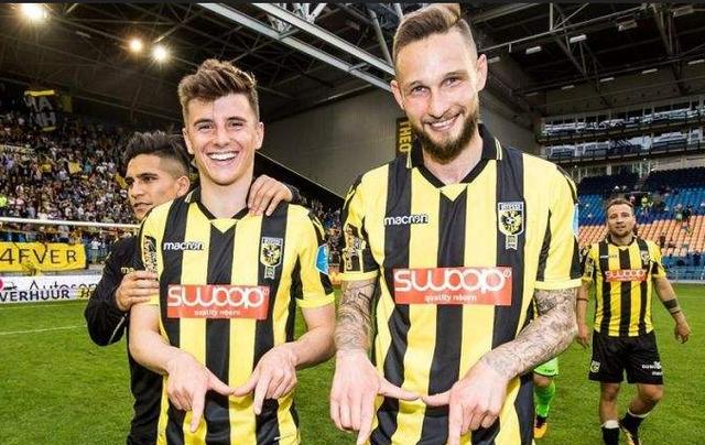 通过放弃首 通过放弃首